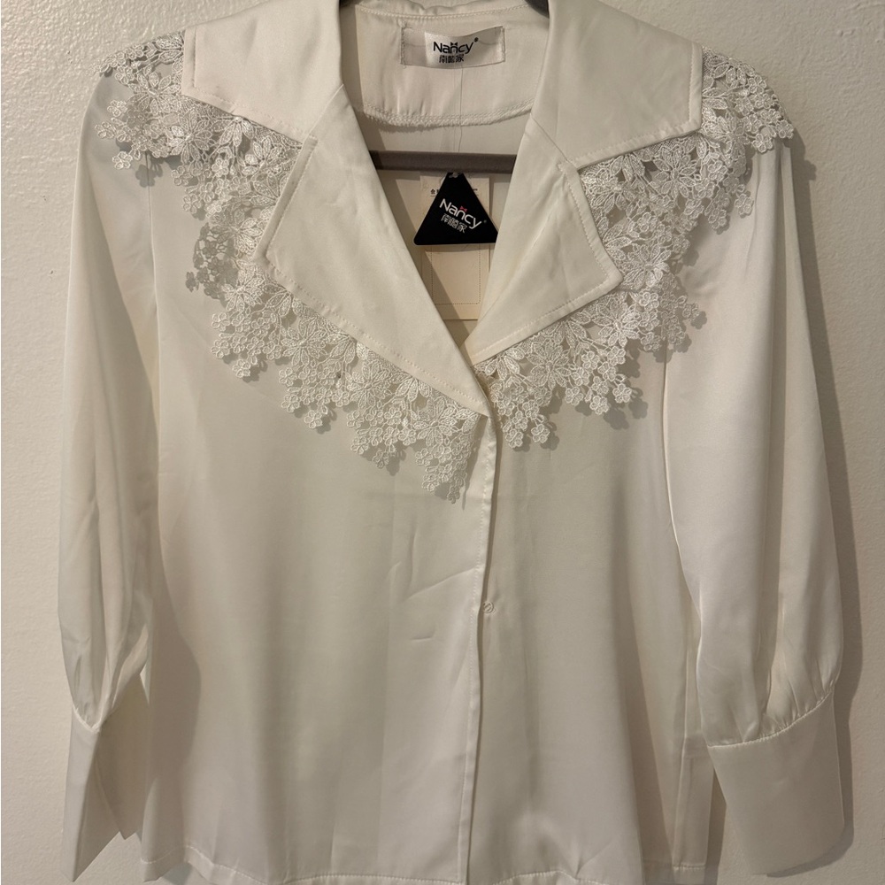 NWT white Ivory Lace Accent Blouse